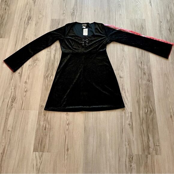 Vintage Y2K Tripp nyc crushed velvet dolly dress in black sz L bell sleeves NWT - Picture 13 of 16